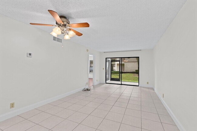 Photo - 3129 Millwood Terrace Unit 1380