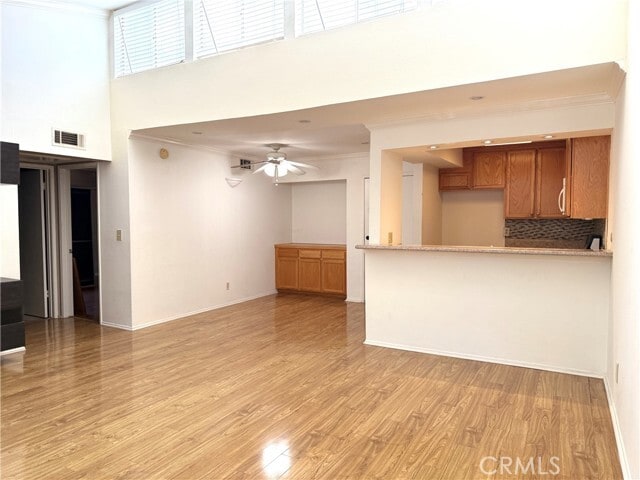 Photo - 5325 Newcastle Ave