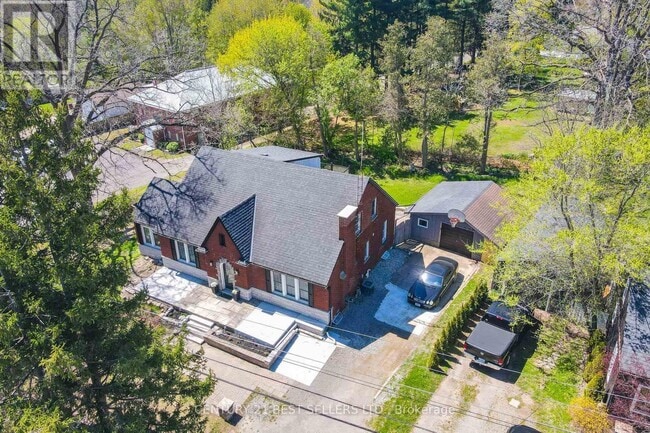 Photo - 933-936 Hwy 6