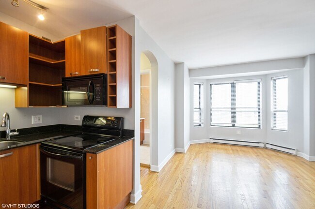 Photo - 732 W Bittersweet Pl Apartment Unit 905