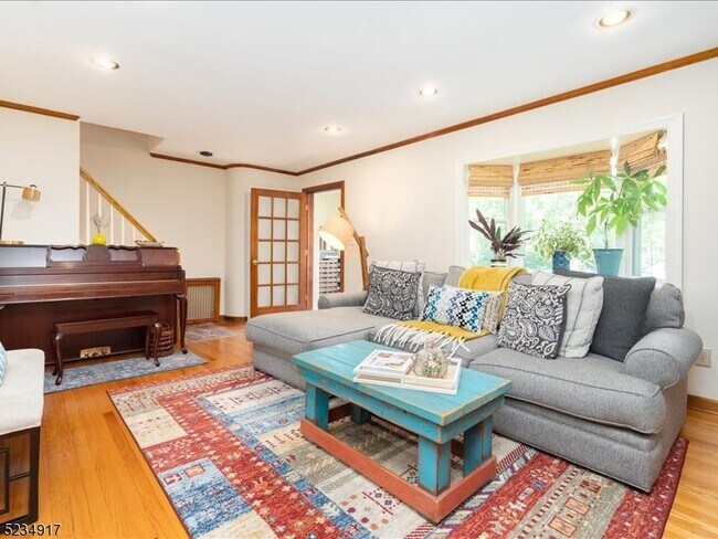 Photo - 25 Sommer Ave