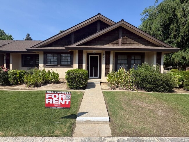 Building Photo - 4144 Unit 3922