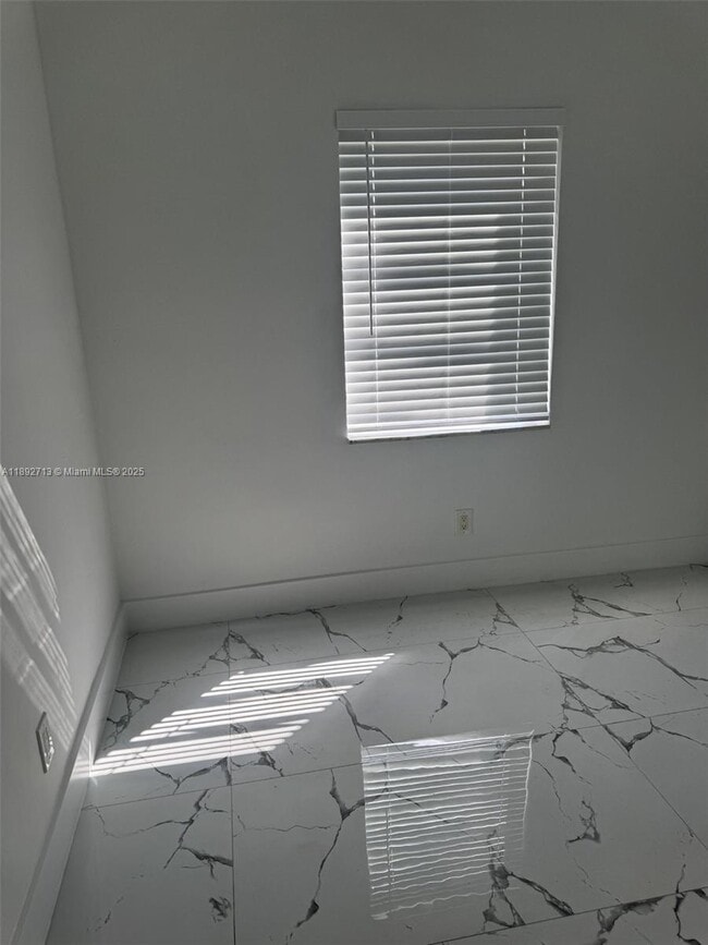 Photo - 345 SW 49th Ave