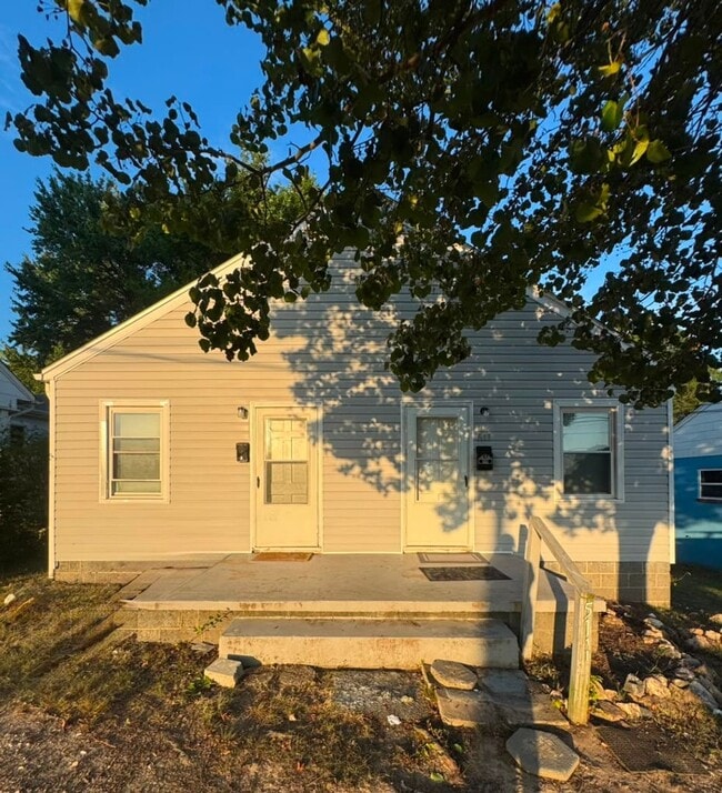 Building Photo - 511 Memorial Park Dr Unit B