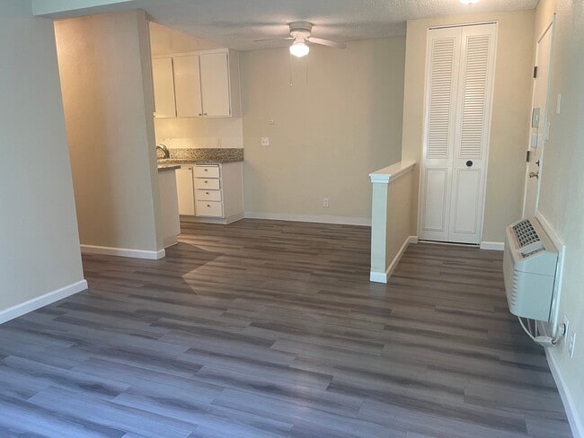 Photo - 1241 Morse Ave Unit 1243 Morse Ave 11