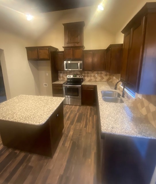 Photo - 20542 Frontier Pl