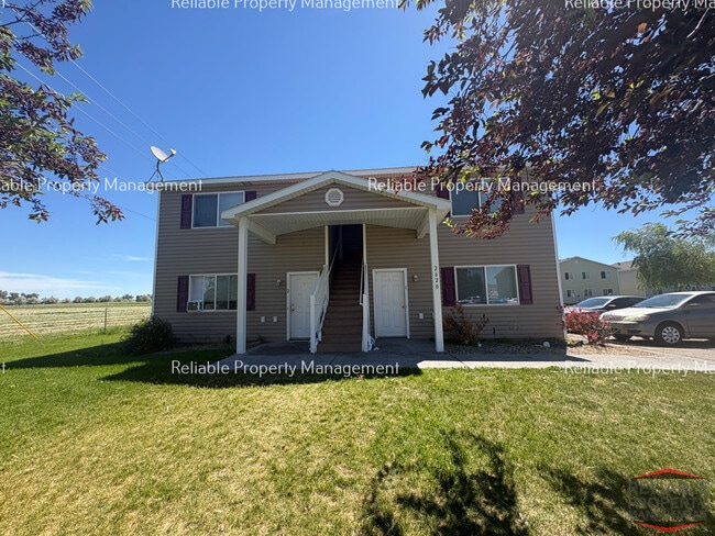 Building Photo - 2620 Pumice Dr Unit 3