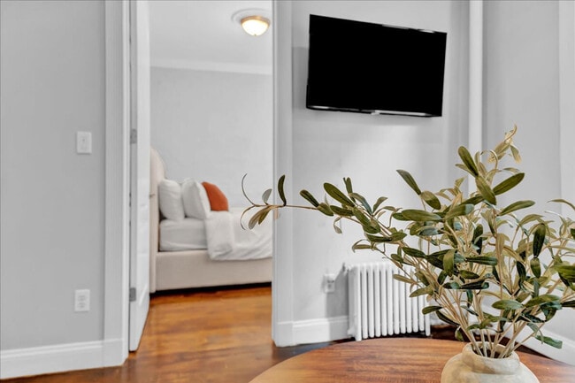 Photo - 346 E 18th St Apartamento Unidad ID1250780P