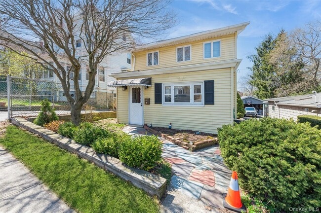 Photo - 18 S Washington Ave