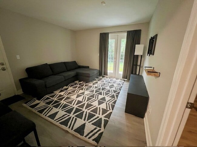 Photo - Available now! Newly updated 1/1 in Waterf...