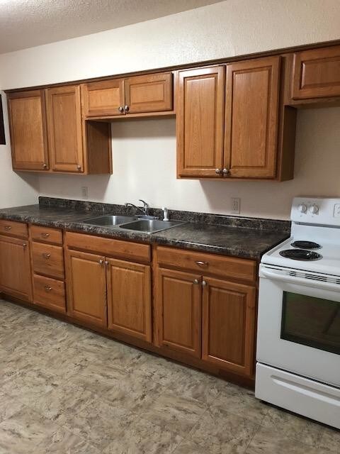 Photo - 1318 3rd St NE