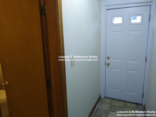 Photo - 95 Nichols Ave Unit 96 Nichols B