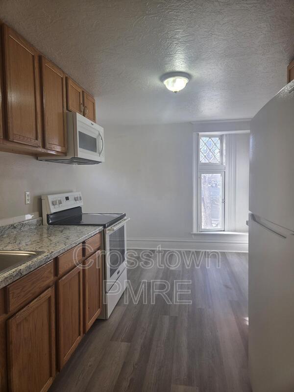 Photo - 1718 8th Ave