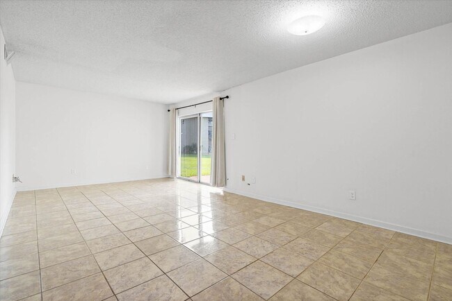 119 Riverbend Dr