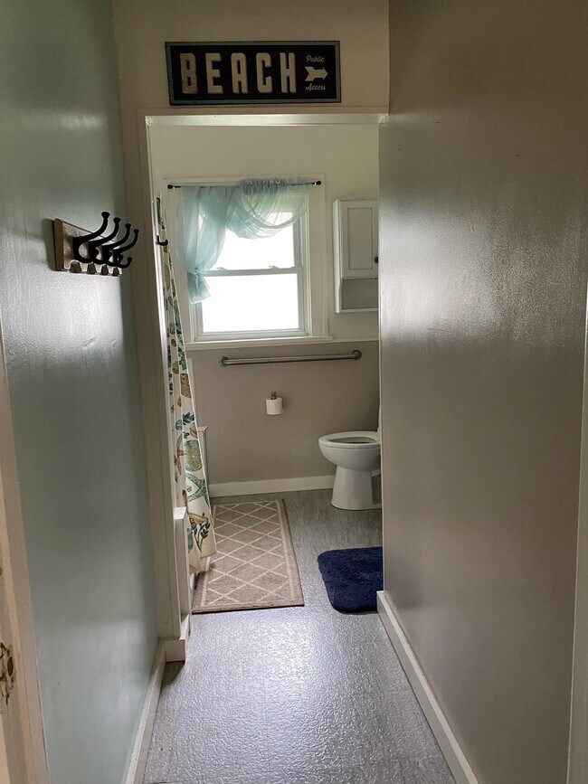 Photo - 503 E 5th St