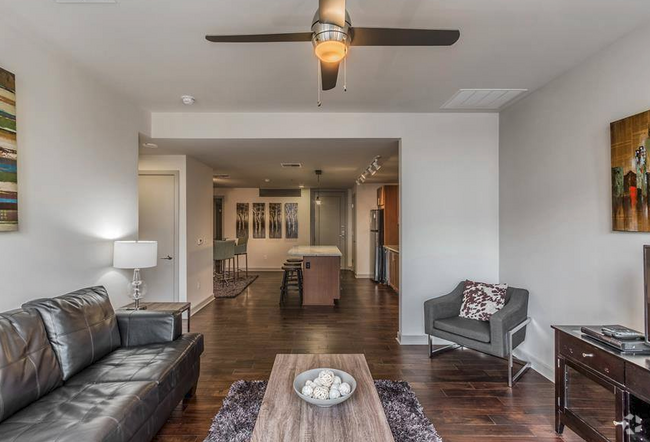 Building Photo - 1525 Elm St Unit 114.191 Rental