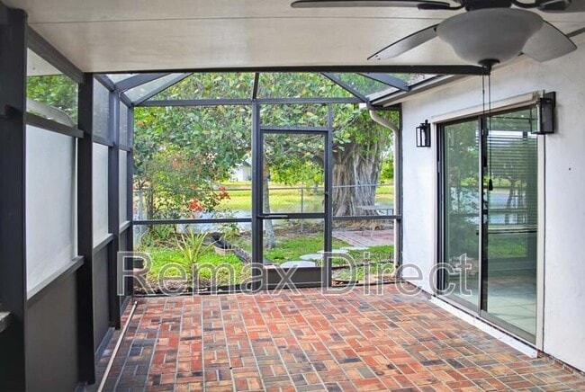 Photo - 4567 Brook Dr