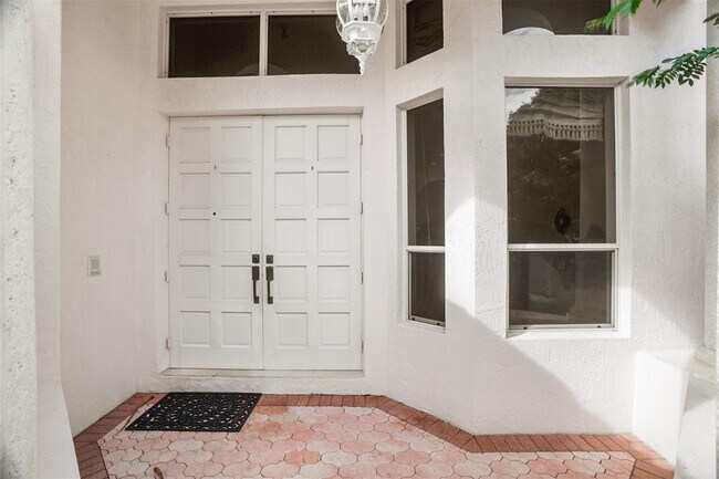 Photo - 1012 SW 156th Ave