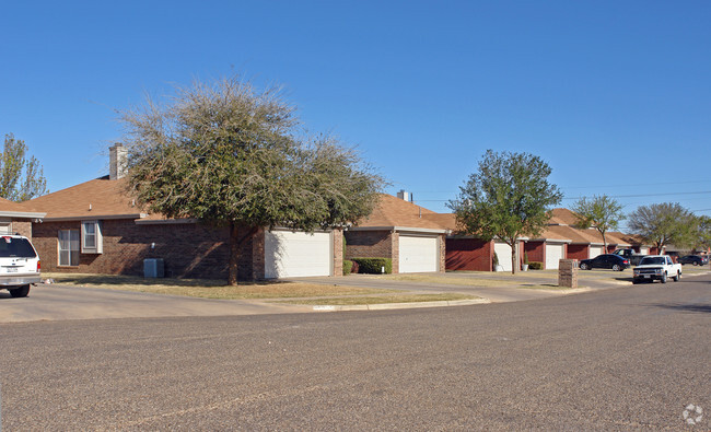 Building Photo - Yorkshire Village Apartments