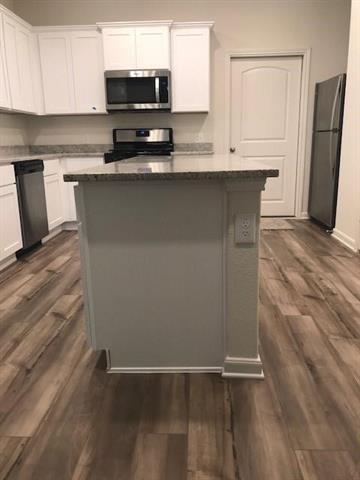 Photo - 1305 Parker Dr