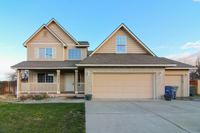 Building Photo - 4 Bed/2.5 Bath House in Richland