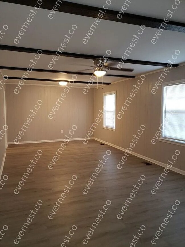 Photo - 729 McCluer Rd