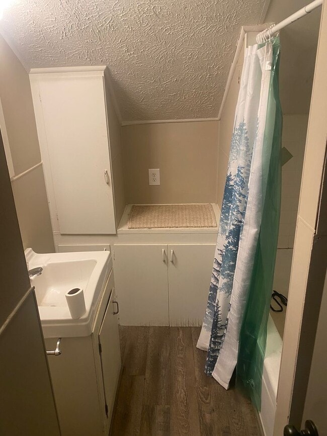 Photo - Overstreet Drive