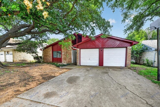 Photo - 2913 Green Ridge St