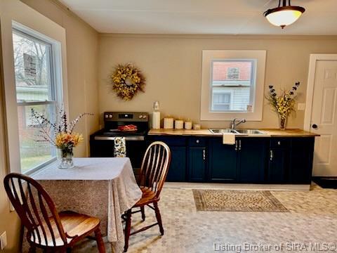 Photo - 704 W 7th St