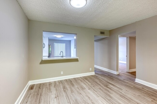 Photo - 240 SE 10th St