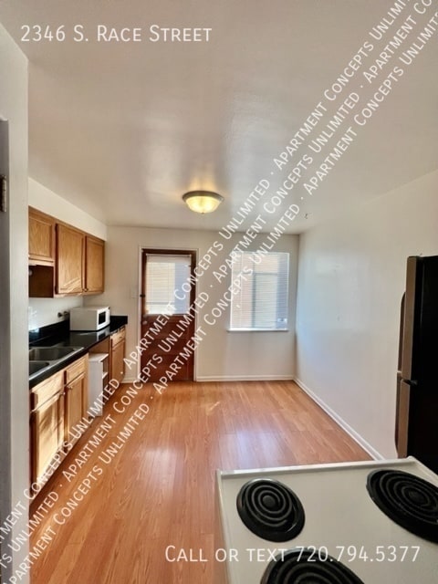 Photo - 2346 S Race St