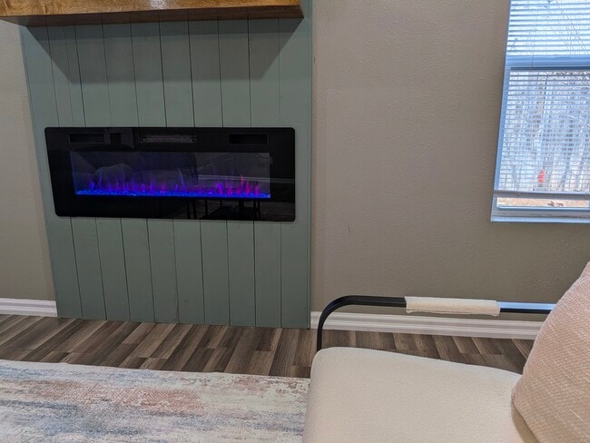 Photo - 1908 Janeway St