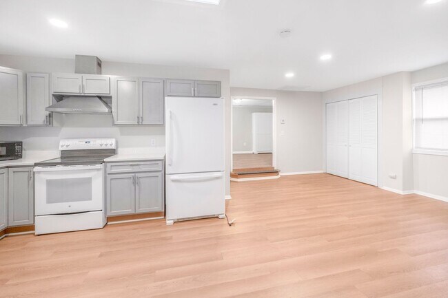 Photo - Cozy 2 BR/1 BA Apartment in Bowie!