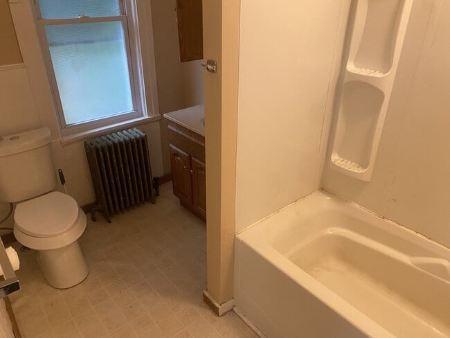 Photo - 105 Water St