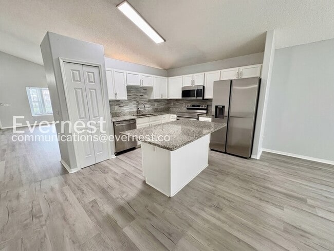 4312 Willowcrest Ct