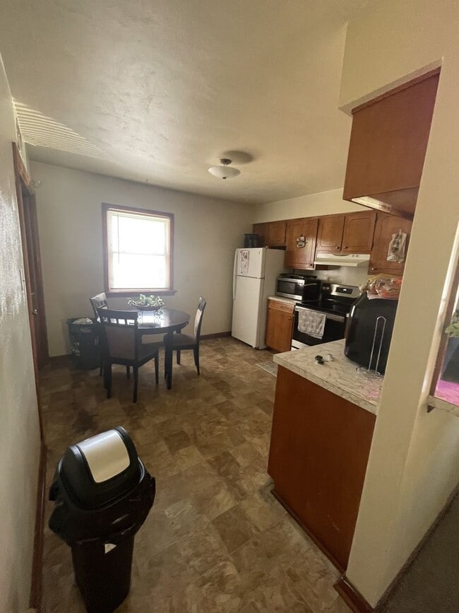 Photo - 2 BED / 1 BATH DUPLEX