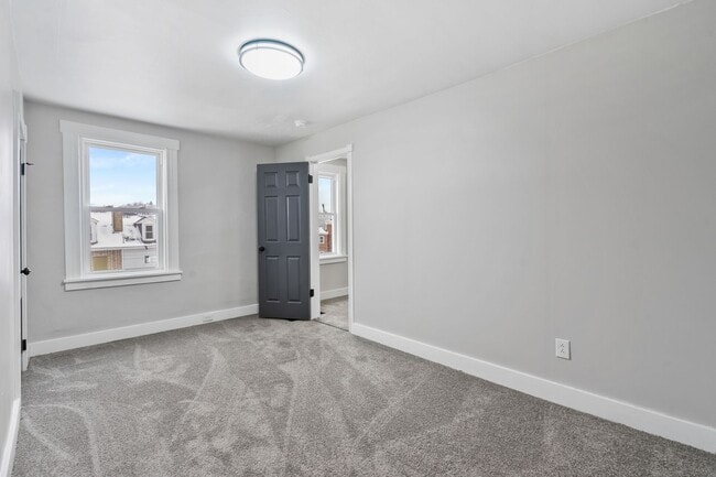 Photo - 3 bedroom 2 bath - newly updated, central air, GREAT LOCATION