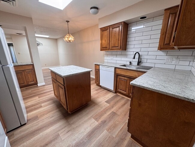 Photo - Spacious 2 Bedroom, 2 Bathroom, 2 Car Garage