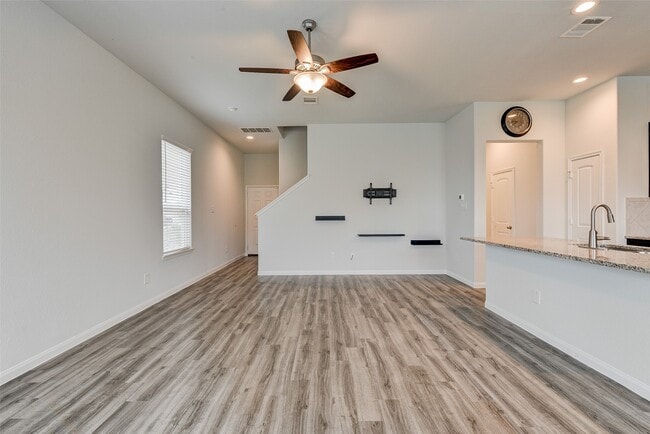 Photo - 24810 Lorenzo Glaze Trail