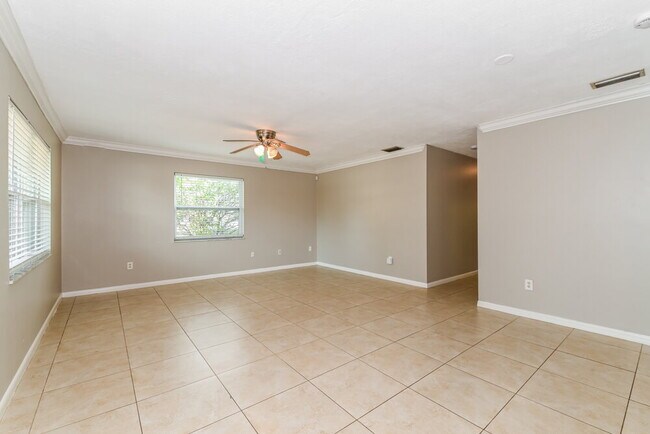 Photo - 5595 Sunrise Dr