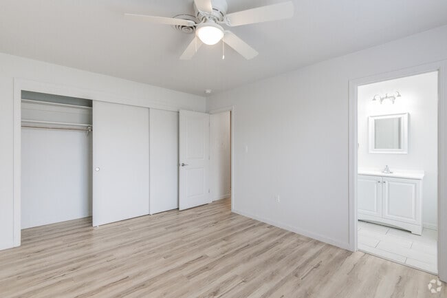 2BR, 2BA