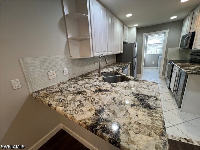 5365 Cove Cir