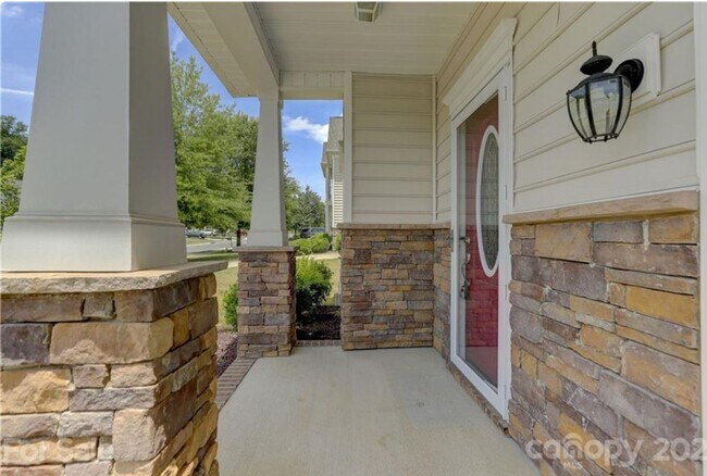 Photo - newly updated SFH with no carpet