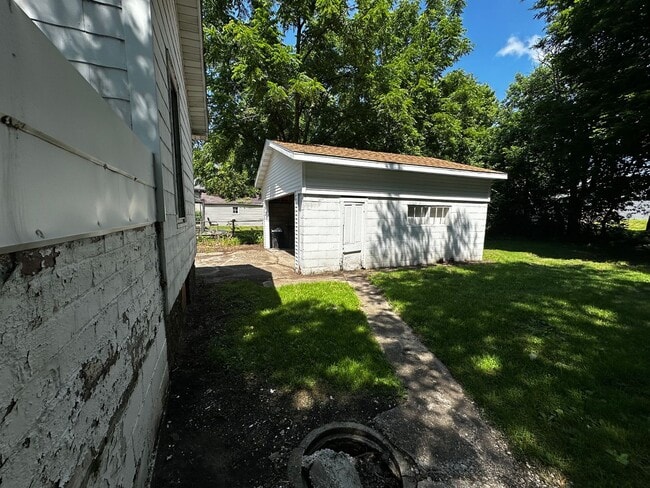 Photo - 4-bedroom, 2-bath home in Beloit