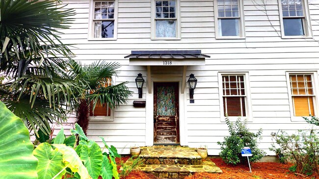 Photo - 1318 Woodward Ave