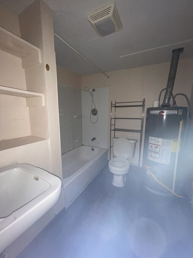 Photo - 321 SE 3rd St