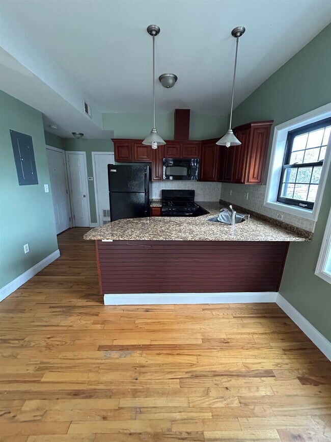 Photo - 227 Liberty Ave Unidad 2R