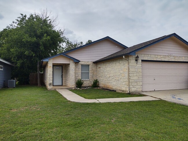707 STURGEN DR. - 707 STURGEN DR. House