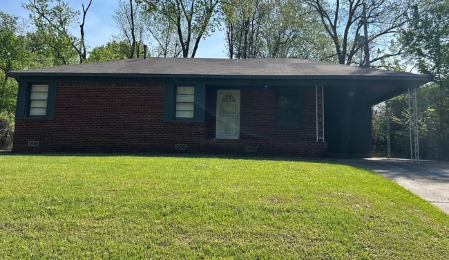 Building Photo - 3430 Shiloh Dr