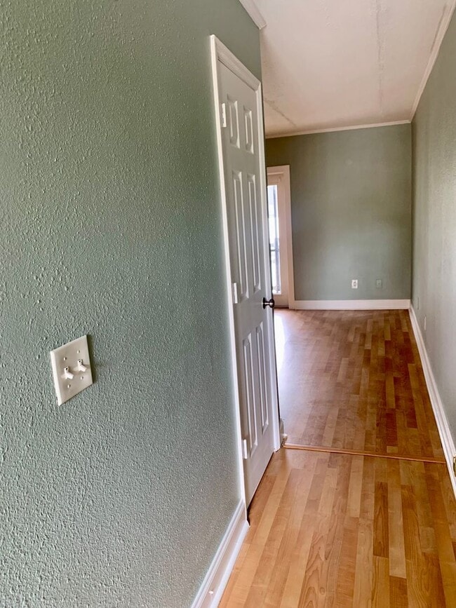 Westshore DistrictSouth Tampa Condo Unit 208 Condo for Rent in Tampa